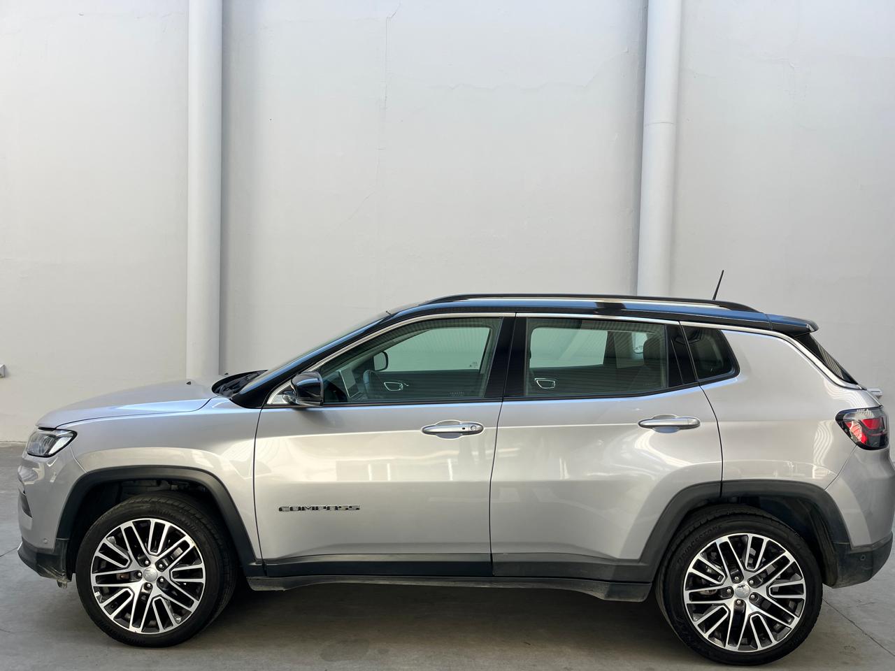 COMPASS LIMITED 1,3 AT6 4×2